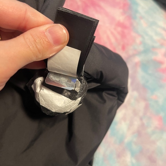 Girls north face reversible jacket XL (18) - Picture 6 of 9